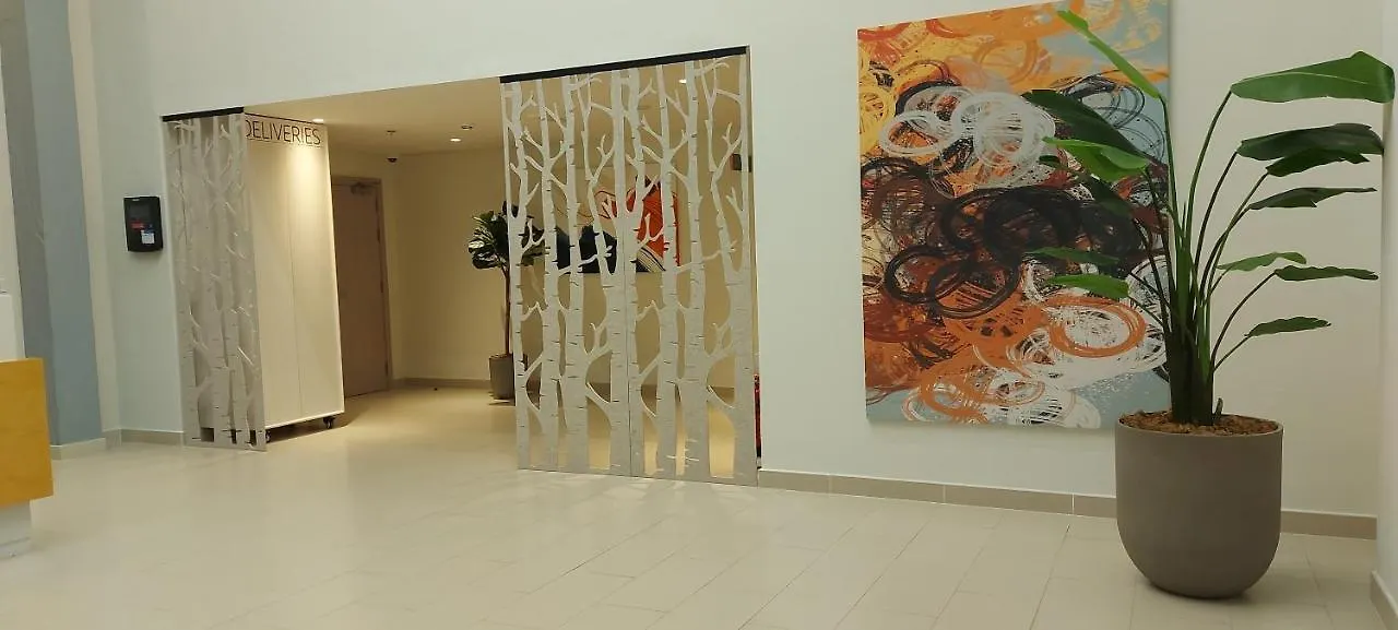 Deluxe Apartment On Yas With Sea View Balcony Абу-Даби